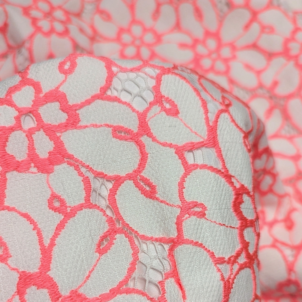 Lilly Pulitzer Hyacinth Fiesta Pink Pique Lace Pencil Skirt - Picture 4 of 8